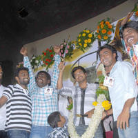 Vijay in bangalore to promote Velayudham movie - Pictures | Picture 104585
